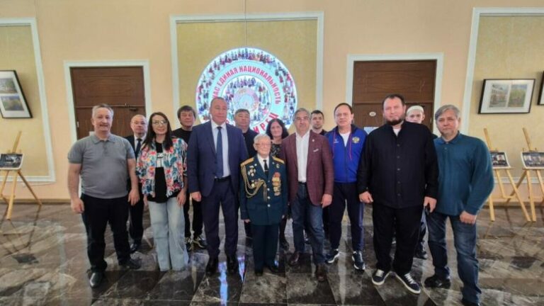 Делегация от Всемирного конгресса татар укрепила межрегиональные связи и почтила память ветеранов в ходе рабочего визита 