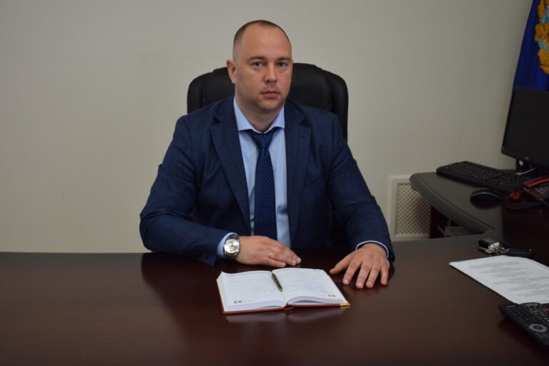 Поздравление с днём рождения и.о. главы  муниципального района Похвистневский Александру Викторовичу Шахвалову