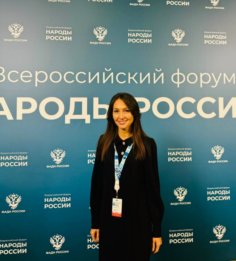 Поздравляем с Днём рождения  заместителя  министра  внутренней политики – руководителя департамента по взаимодействию с институтами гражданского общества – Купцову Марию Владимировну!